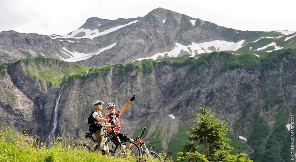 Hornblick Fewo- Ab Mai Freie Fahrt Mit Bergbahnen Oberstdorf Eksteriør billede